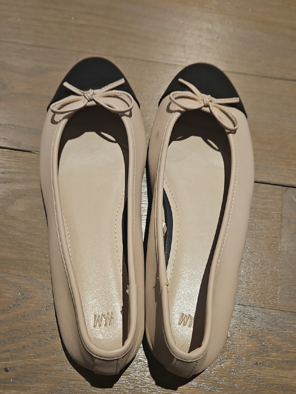 H&M Classic Beige and Black Cap-Toe Ballet Flats